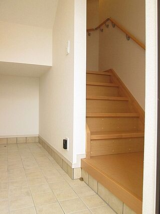 イセソラージュII_内装_2