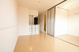 ブリックガーデン 207号室 2階1LDKのリビング/ダイニング