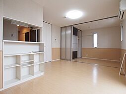 レジュウィール 201号室 2階1LDKのリビング/ダイニング