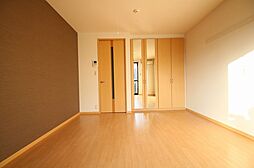 そよ風 105号室 1階1Kのリビング/ダイニング