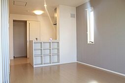 カーサ・エスペランサ 201号室 2階1LDKのリビング/ダイニング