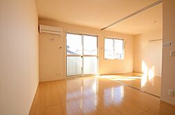 Casa Oriente 201号室 2階1LDKのリビング/ダイニング