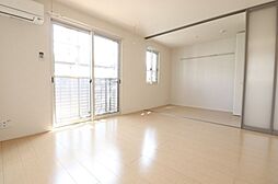 ディアーナ III 101号室 1階1LDKのリビング/ダイニング