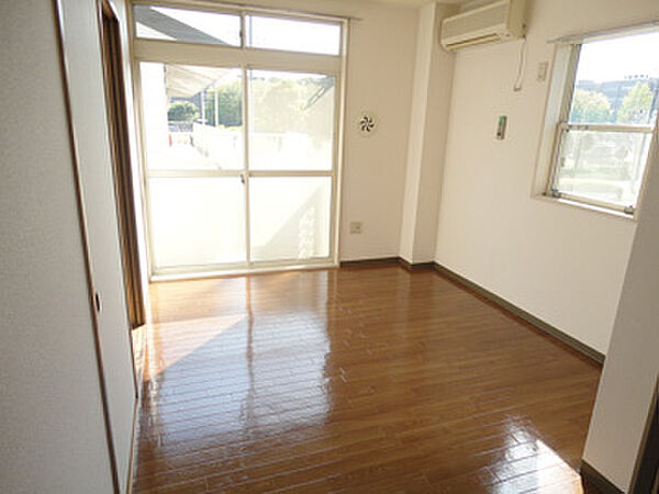 apartment 茨城県水戸市文京
地図を見る