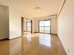 ラ・クレール新原 302号室 3階2DKのリビング/ダイニング