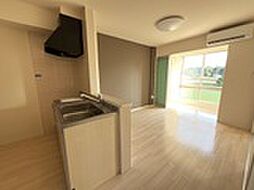 ママンパレス 202号室 2階2LDKのリビング/ダイニング