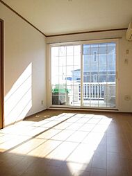 プラターヌ 103号室 1階2DKのリビング/ダイニング