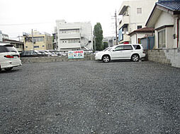 白梅綿引駐車場