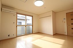 カプリコート 202号室 2階1Kのリビング/ダイニング