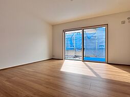 デュオスいそはま 102号室 1階1SLDKのリビング/ダイニング