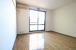 グレース高須 101号室 1階1Kのリビング/ダイニング