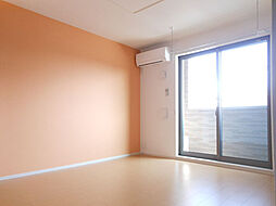 シルバーグラス B棟 102号室 1階1LDKのリビング/ダイニング