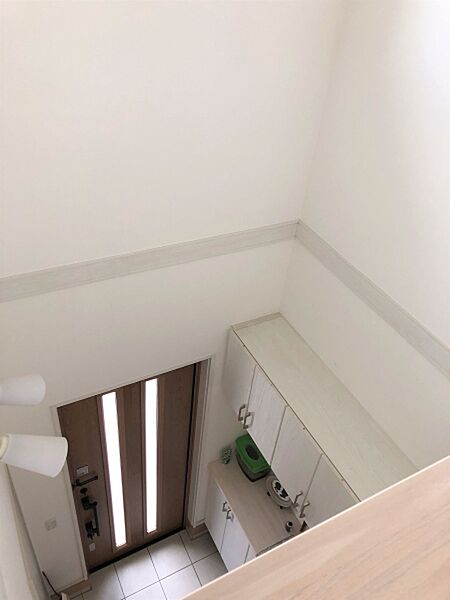 玄関を拡大表示