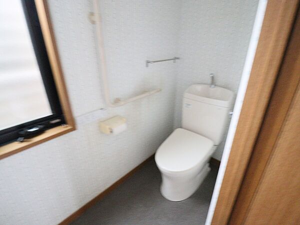 トイレを拡大表示