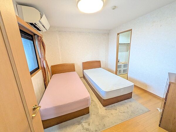 寝室