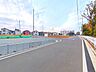 外観：前面道路
