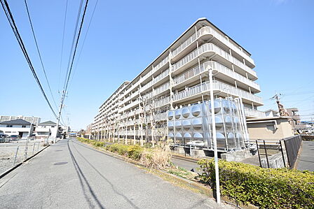 五感で感じる、現地でしかわからない事も沢山ございます。周辺環境なども一緒にご案内いたしますのでお気軽にお問合せください。