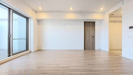 家族が一番集まる場所だから広々としつつも素敵な空間であって欲しい。皆がくつろぐリビングからキッチンまでが一つに繋がる空間。 