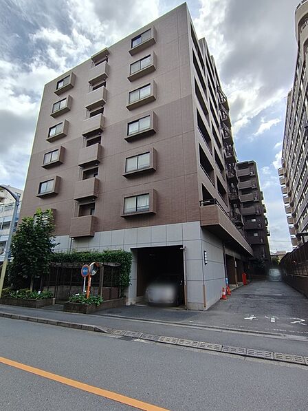 五感で感じる、現地でしかわからない事も沢山ございます。周辺環境なども一緒にご案内いたしますのでお気軽にお問合せください。