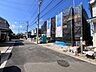 外観：戸建てが立ち並ぶ静かな住宅地。四季折々の移り変わりを感じながら自然と楽しみ、暮らす、そんな毎日を日々の中で感じられる住環境 