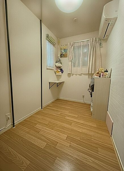 洋室を拡大表示