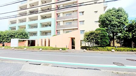 五感で感じる、現地でしかわからない事も沢山ございます。周辺環境なども一緒にご案内いたしますのでお気軽にお問合せください。