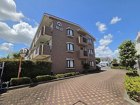 五感で感じる、現地でしかわからない事も沢山ございます。周辺環境なども一緒にご案内いたしますのでお気軽にお問合せください。