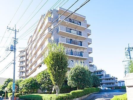 商業施設が徒歩圏内に充実、日々のお買い物も安心な環境です。