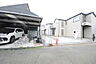 外観：戸建てが立ち並ぶ静かな住宅街。四季折々の移り変わりを感じながら自然と楽しみ、暮らす、そんな毎日を日々の中で感じられる住環境 