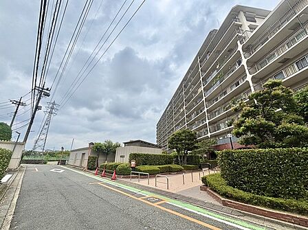 五感で感じる、現地でしかわからない事も沢山ございます。周辺環境なども一緒にご案内いたしますのでお気軽にお問合せください。 