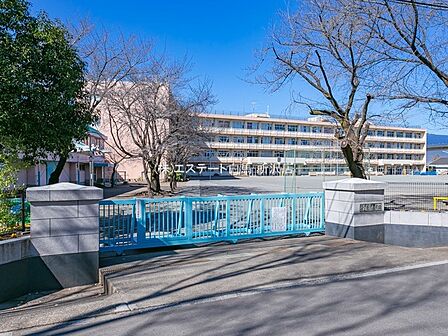 美原小学校（680m）