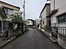 外観：戸建てが立ち並ぶ静かな住宅街。四季折々の移り変わりを感じながら自然と楽しみ、暮らす、そんな毎日を日々の中で感じられる住環境 