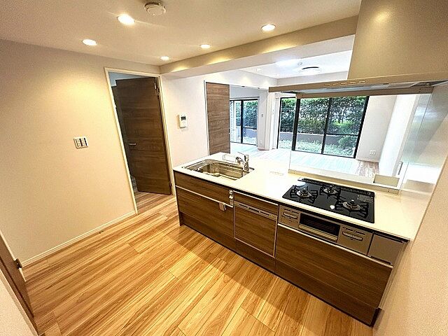 キッチン コスモ与野ヒルズ 1階/-