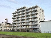 通勤、通学がちょっとした運動にもなる、駅徒歩13分。 