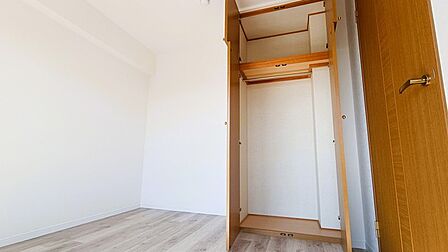 全居室収納スペース付きの物件です。