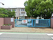 鴻巣市立赤見台第一小学校（460m）