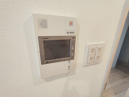 TVモニター付インターホンでセキュリティ面にも配慮。