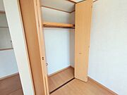 部屋ごとに設けた収納は、住みやすさへのこだわり。 