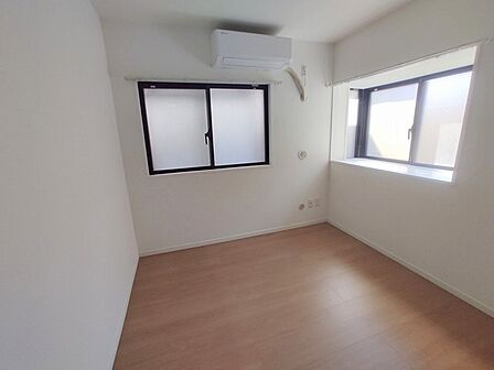 この部屋だれの部屋にしようかな、なんて会話を現地で楽しんでください。