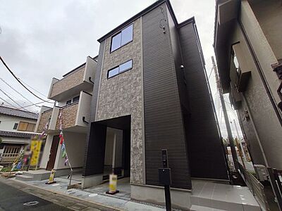 外観：完成物件だから、引っ越したあとの配置や動線も分かりやすい。 