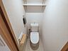 トイレ：新しくお住まいになる方のことを考えて、トイレも新品に交換しました。 