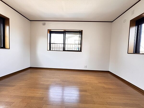 洋室を拡大表示