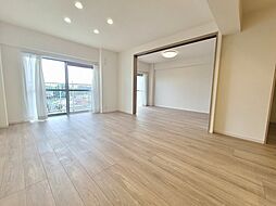 サンライズ伊奈 2LDKのリビング/ダイニング