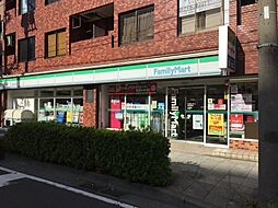 [周辺] 【コンビニエンスストア】ファミリーマート 横浜楠町店まで4ｍ