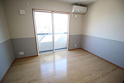 ゼウス小屋原II １０２ 1階1Kのリビング/ダイニング