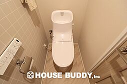 [トイレ] 温水洗浄便座付きのトイレです！