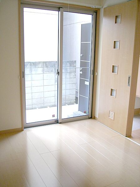 ENI S・court 1階 | 東京都大田区西糀谷 賃貸マンション 居間