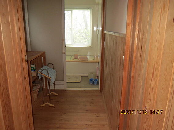 洗面脱衣場より...