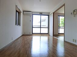 アルティス飯島ＡＢ 2階2LDKの室内