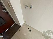 もちろん洗濯機置場は室内にあるので、いつでも洗濯できますよ〜